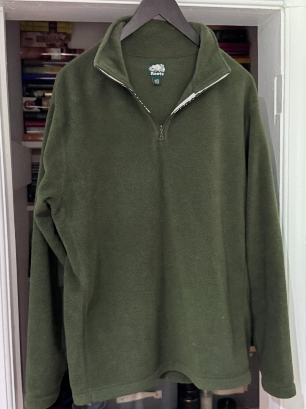 🌲✨ Roots Quarter-Zip Fleece Pullover – Effortless Canadian Comfort ✨🌲